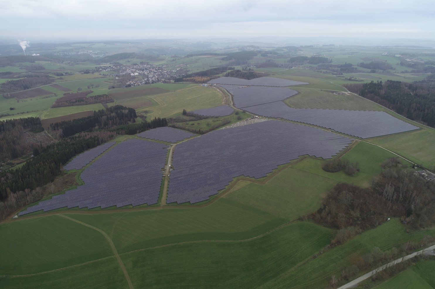 Luftbild PV Anlage Herbst